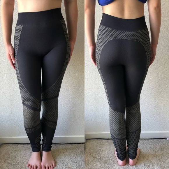 lululemon about that base tight